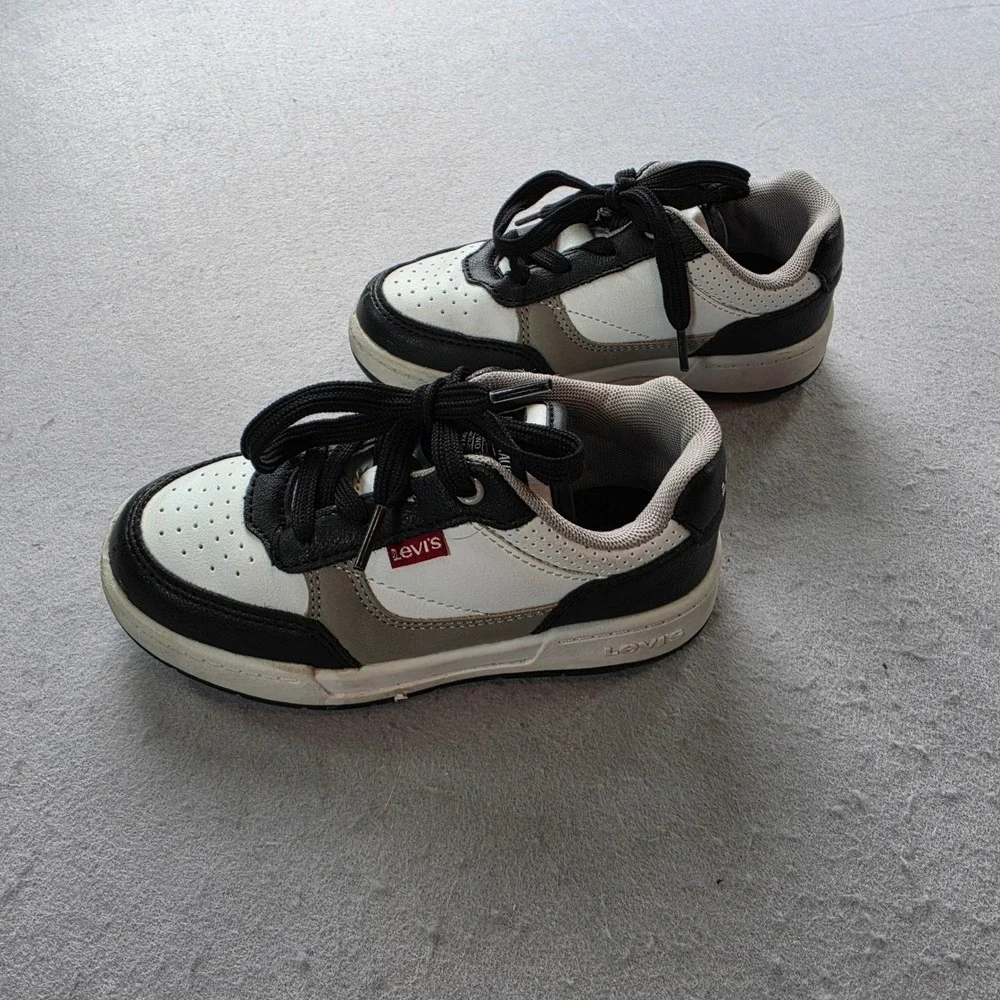 Levi's Kids Low Top Sneakers Black White Grey Size Boy Girl 10M Shoes